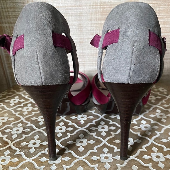 Grey, Purple and Fuschia Suede Strappy Heels, Size 8 - Picture 4 of 13